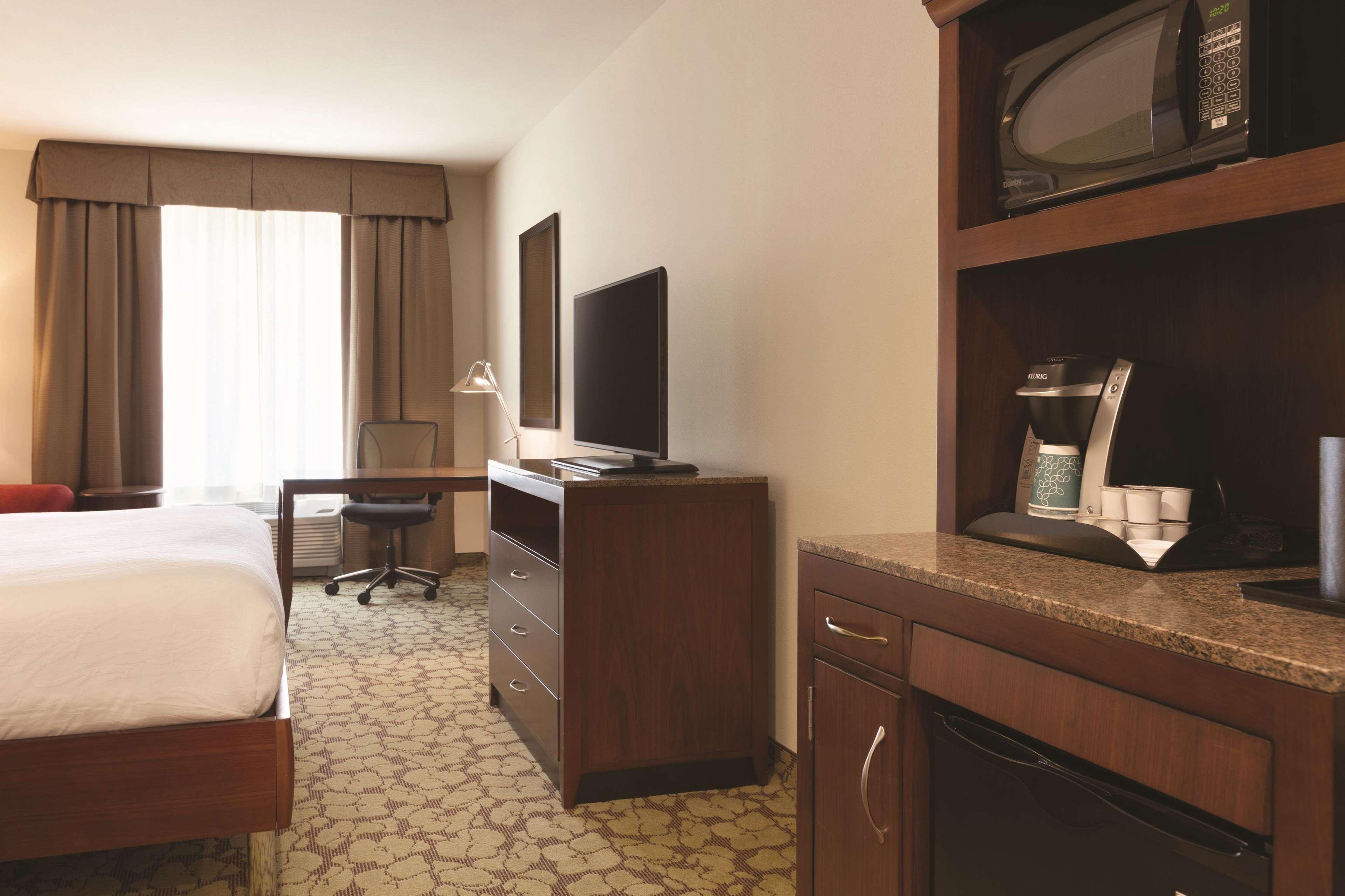 Hilton Garden Inn Boston Logan Airport Eksteriør billede