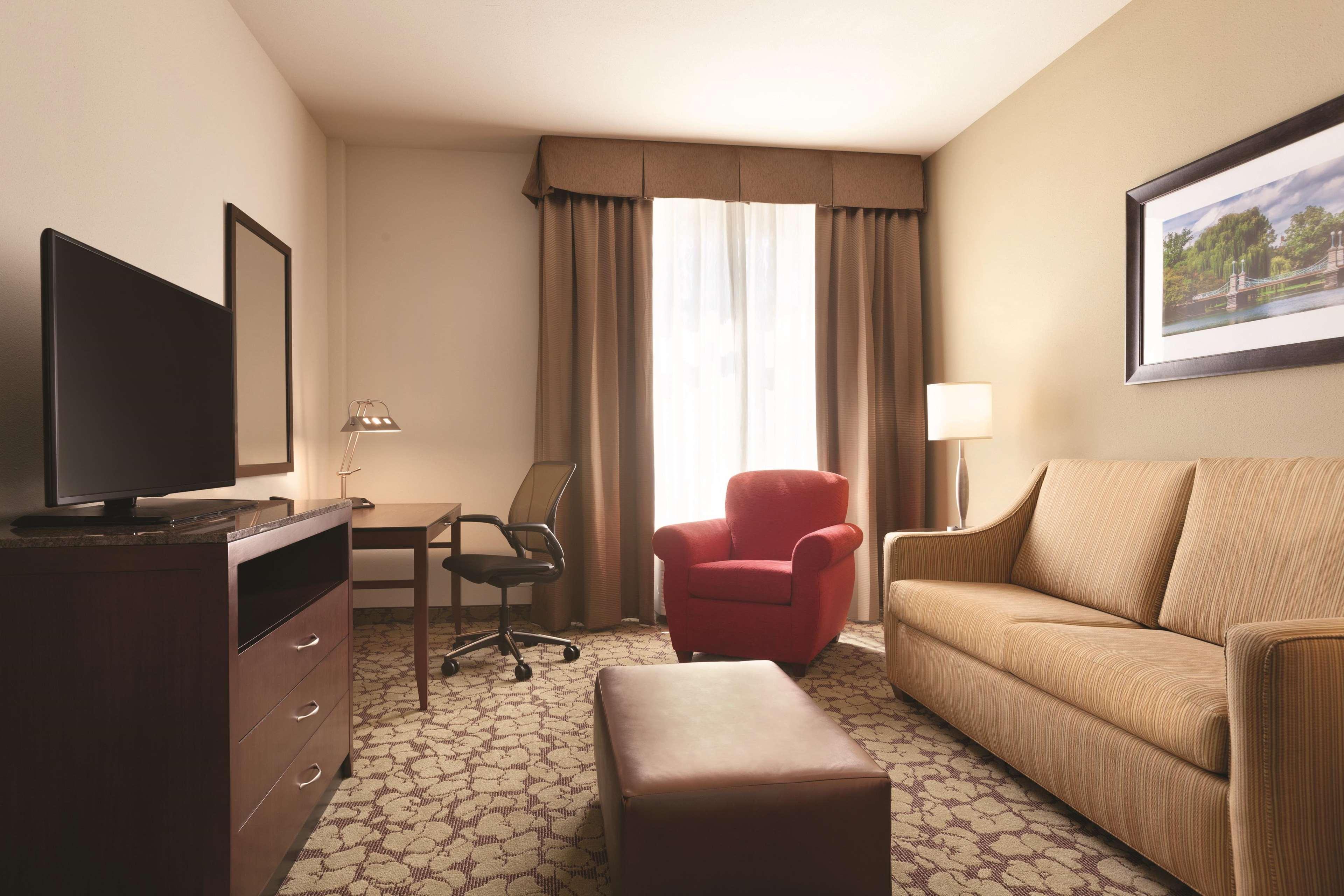 Hilton Garden Inn Boston Logan Airport Eksteriør billede