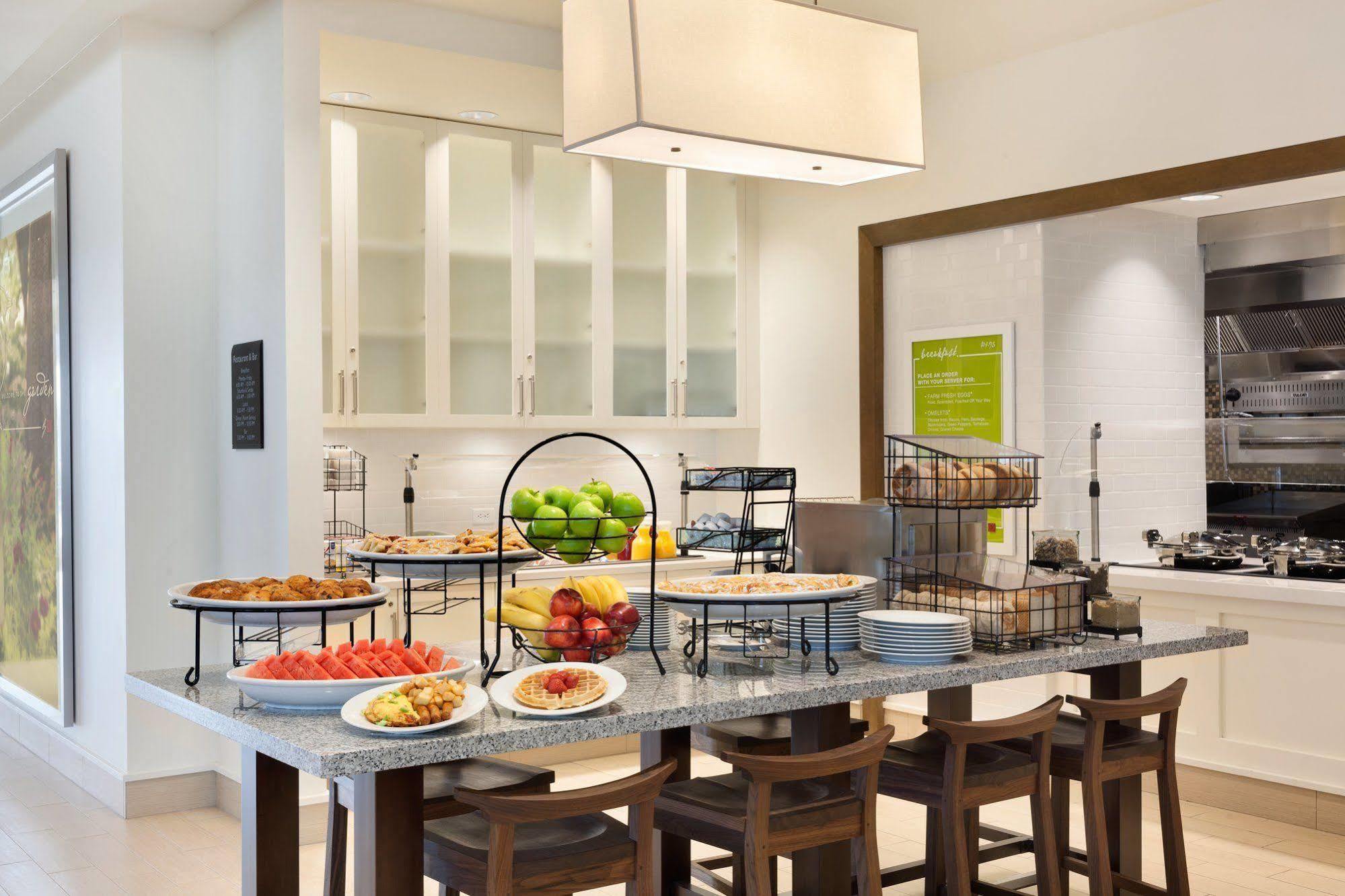 Hilton Garden Inn Boston Logan Airport Eksteriør billede